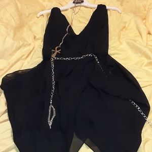 An LBD. 😏👗 Unworn, Little Black dress.